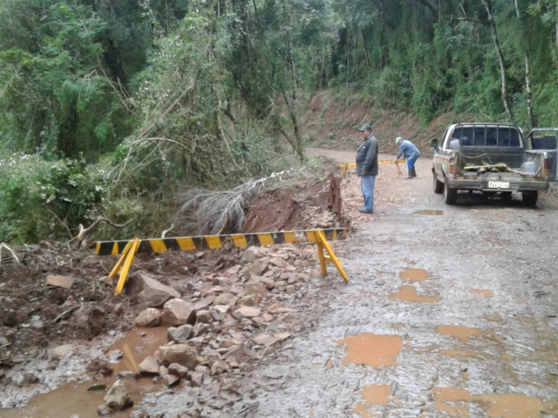 PORTO MAUÁ NOVAMENTE SOFRE COM O EXCESSO DE CHUVAS